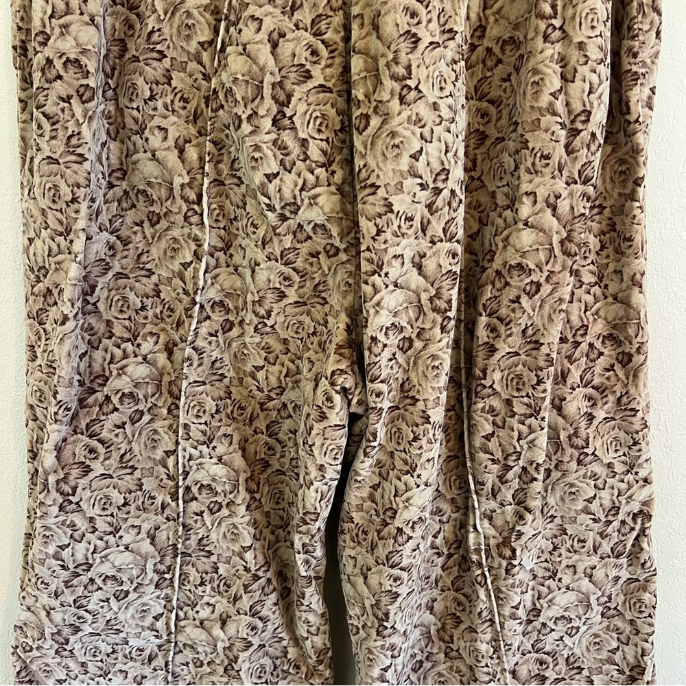 Vintage 70’s High Waisted Velvet Floral Pants - Picture 8 of 14